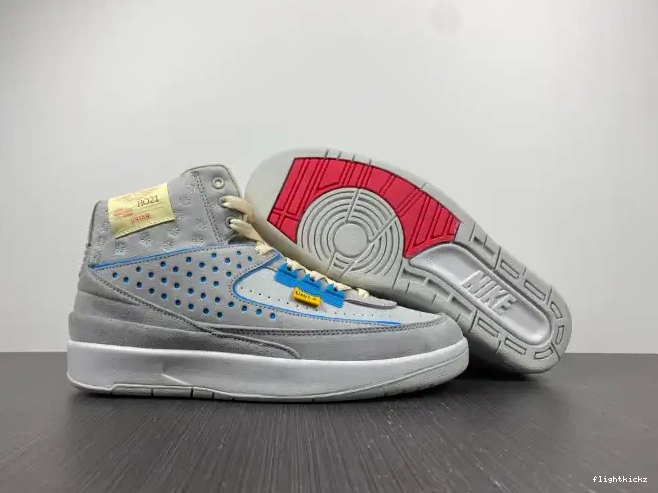 DN3802-001 Union 2 Retro Fog Grey Jordan 0519